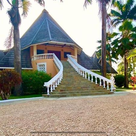 Sunset Villa Boutique Resort Diani Beach Exterior photo