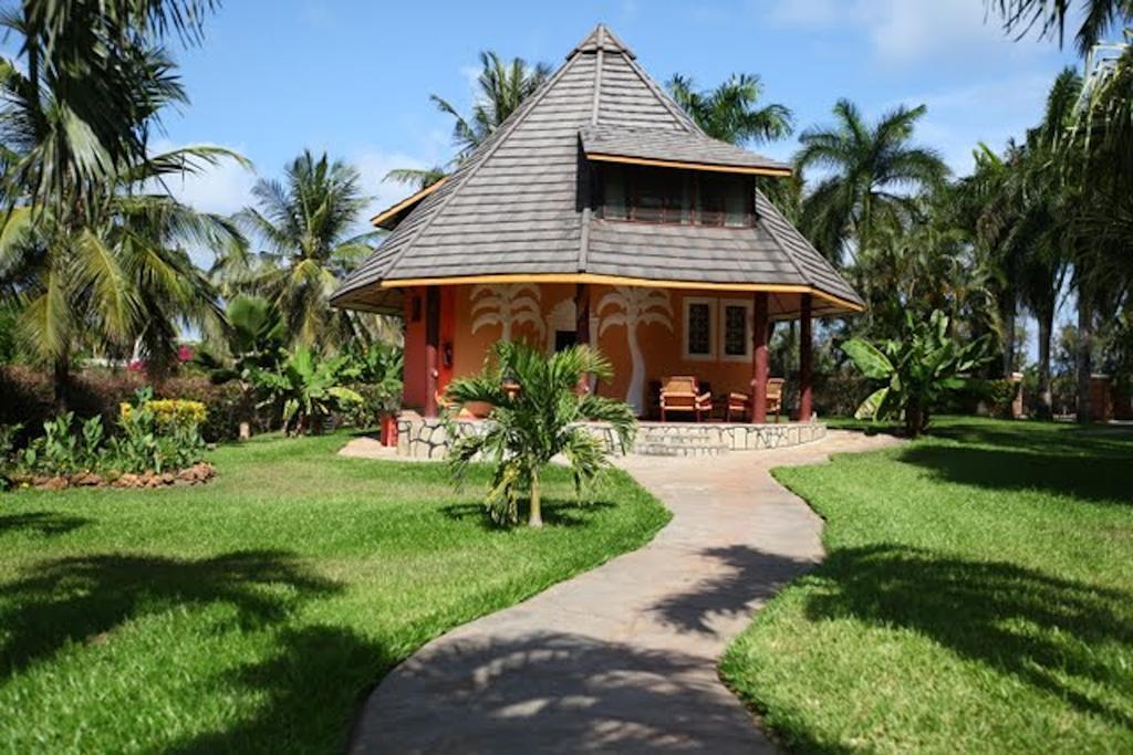 Sunset Villa Boutique Resort Diani Beach Exterior photo