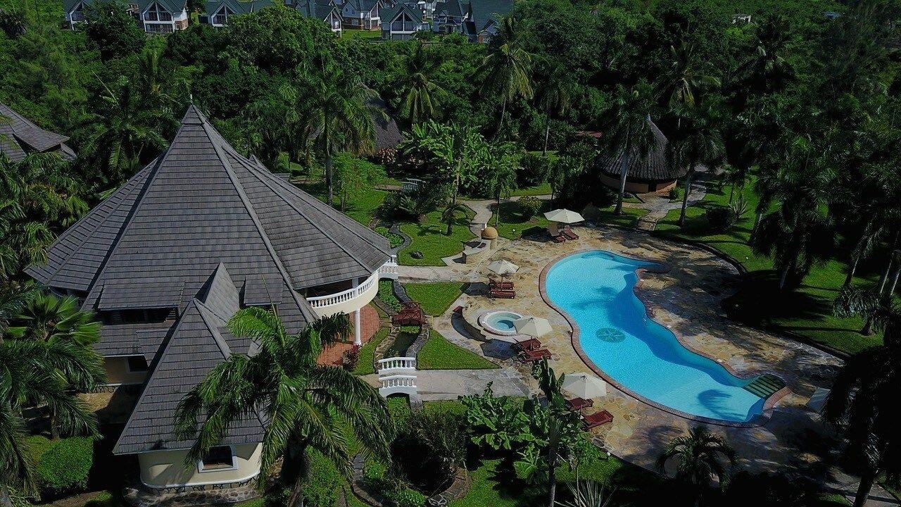 Sunset Villa Boutique Resort Diani Beach Exterior photo